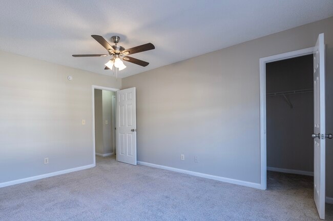 Building Photo - 225 Springfield Cir