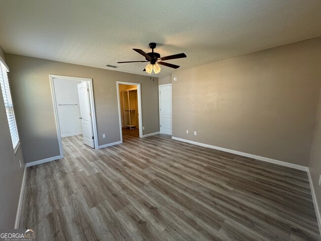 Building Photo - 217 Brooklet Cir