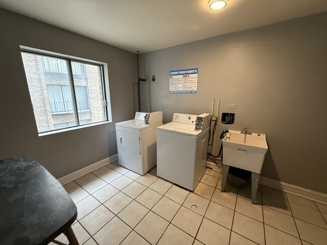 Building Photo - 2300 N Harlem Ave