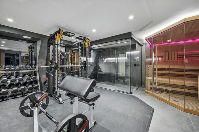 Building Photo - 420 N Hibiscus Dr