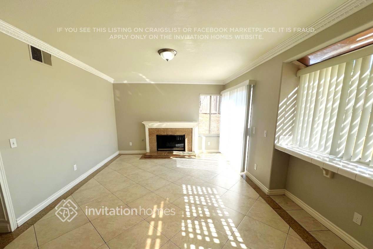 Building Photo - 27451 Echo Canyon Ct