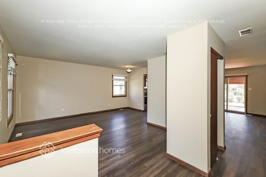 Building Photo - 17837 66th Ave