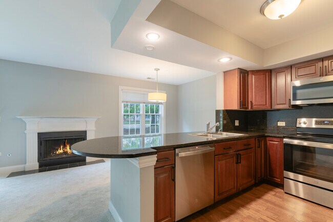 Building Photo - 43 Foxcroft Rd