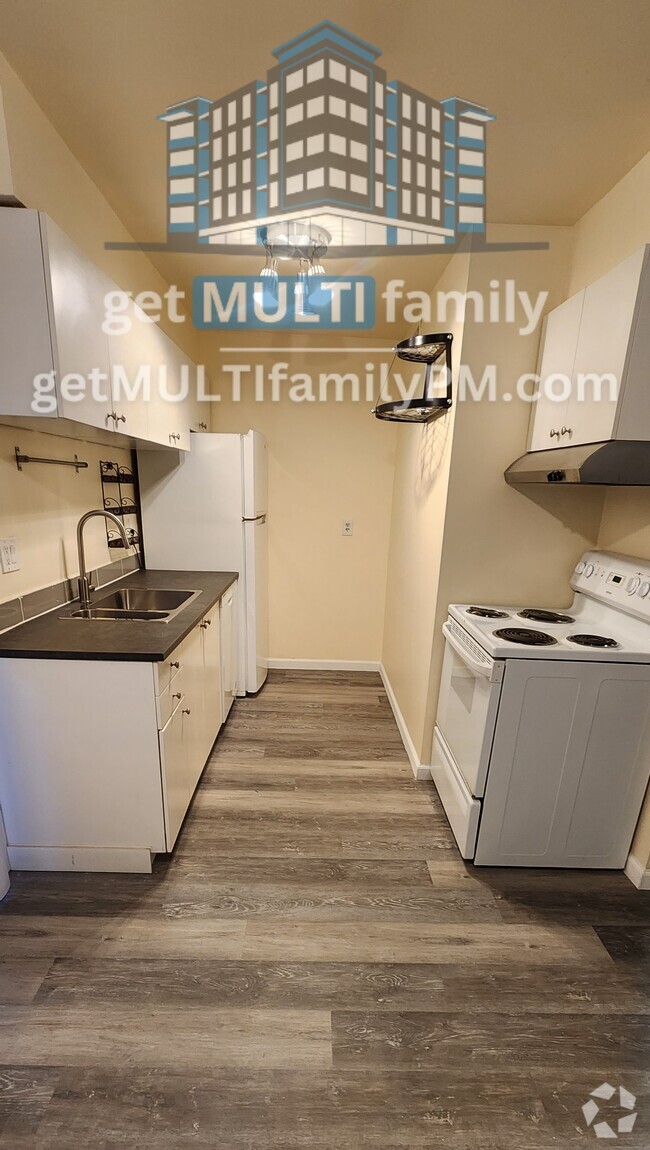 Building Photo - 1111 E Butler Dr