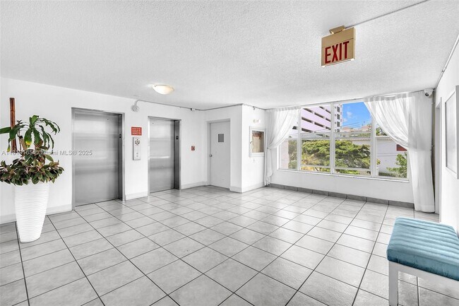 Building Photo - 17800 Atlantic Blvd