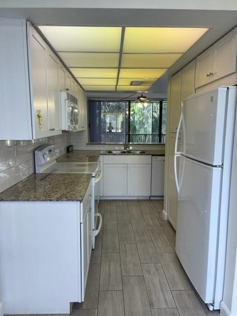 Building Photo - 2931 SW 87th Ter