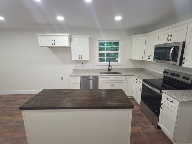 Building Photo - Brand-New 3-Bedroom Home with Office in Doyle, TN