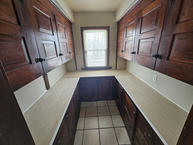 Building Photo - 3386 E 134th St