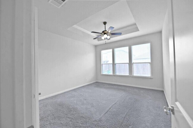Building Photo - 16015 Remington Reserve Way