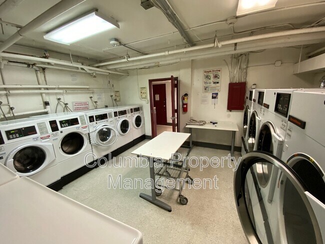 Building Photo - 3060 16th St NW