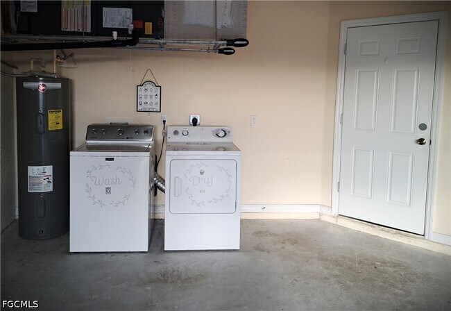 Building Photo - 913 Cultural Park Blvd