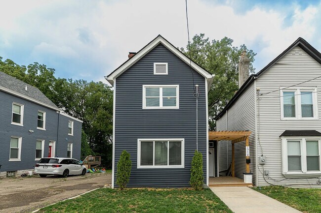 Primary Photo - 1714 Brewster Ave