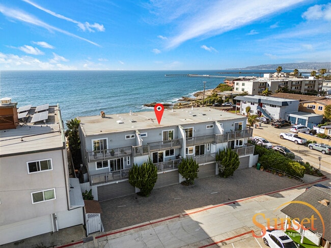 Building Photo - 4985 Coronado Ave