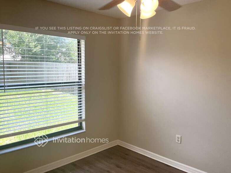 Building Photo - 2703 Forest View Ln