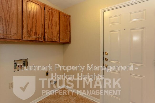 Building Photo - 1007 Beaver Trail