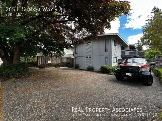 Building Photo - 265 E Sunset Way