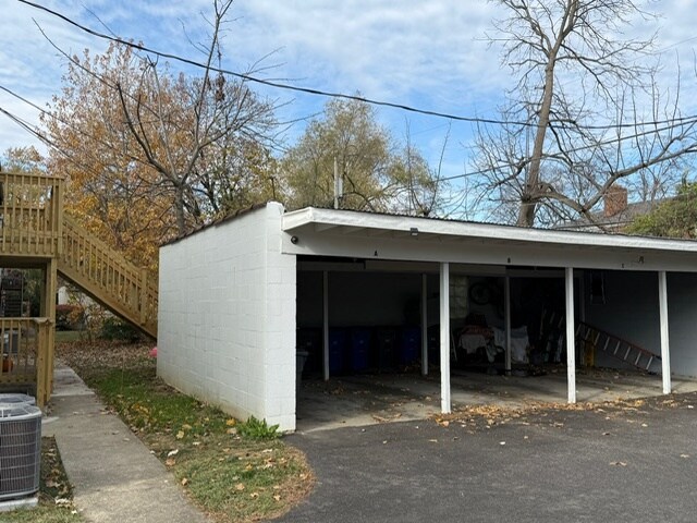 Covered parking for one vehicle - 2062 Ridgeview Rd