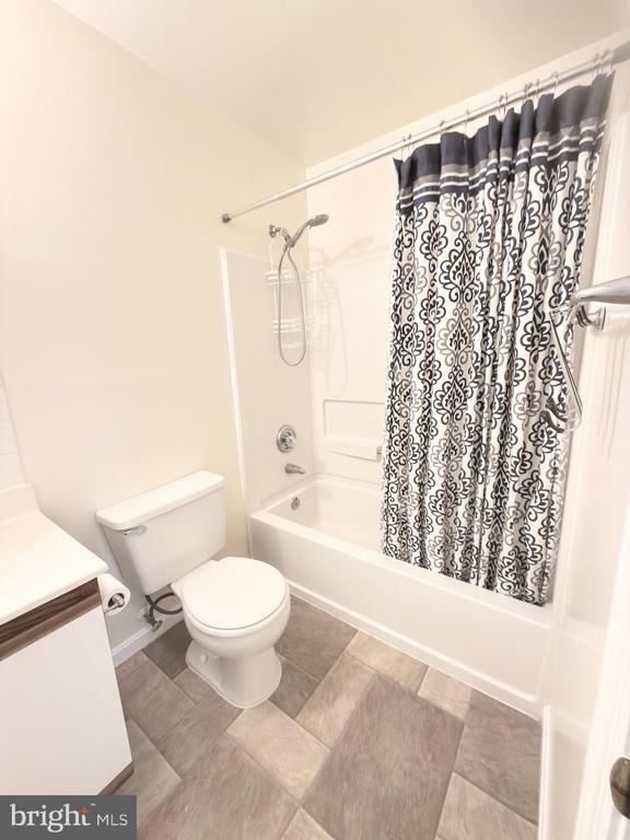 Building Photo - 37 Wickham Ct