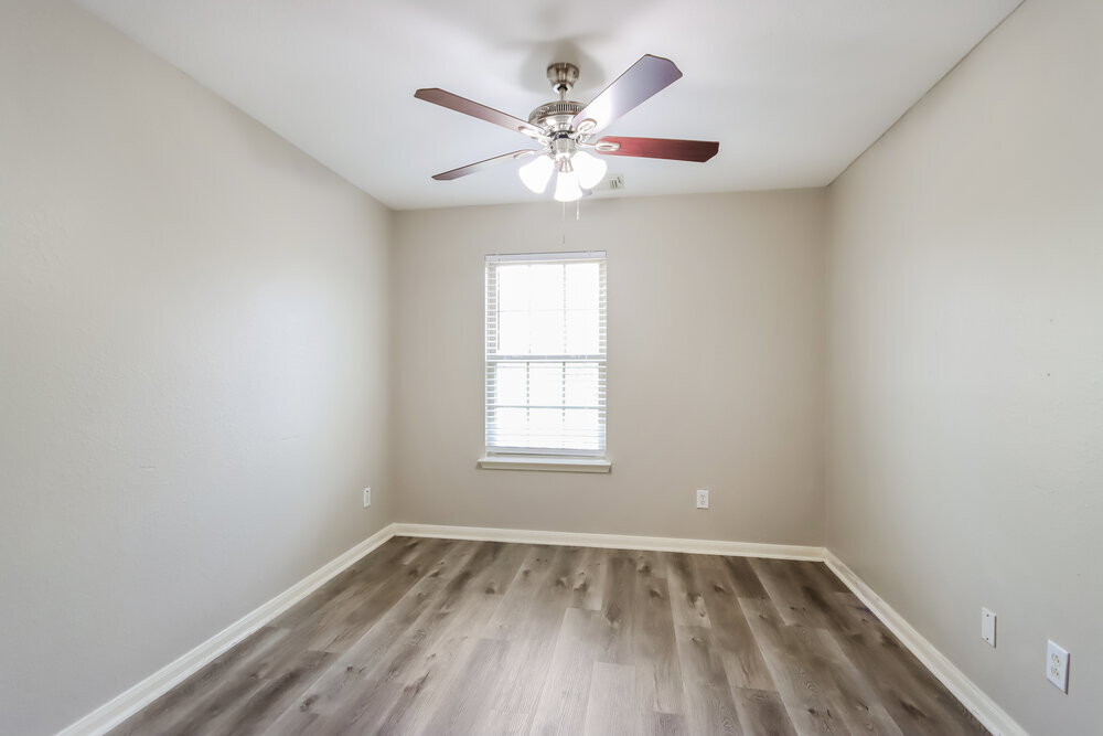 Building Photo - 29415 Legends Hill Dr