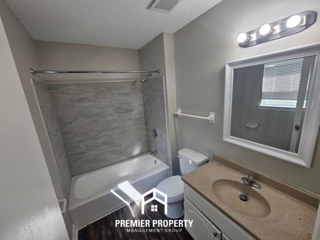 Building Photo - 6249 Midsummer Way