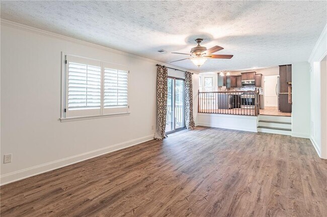 Building Photo - 9630 Pine Thicket Way