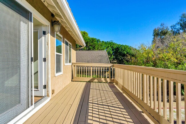 Building Photo - Beautiful single family home in Rancho Penasquitos! Available immediately!