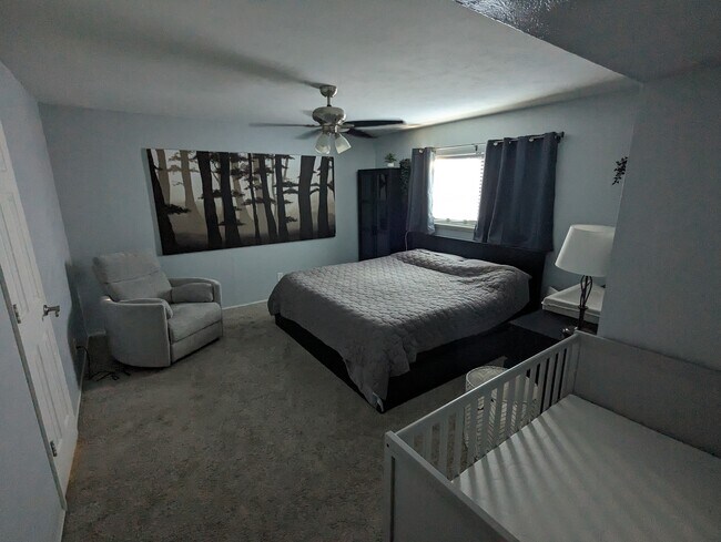 Building Photo - 944 Mossvine Dr