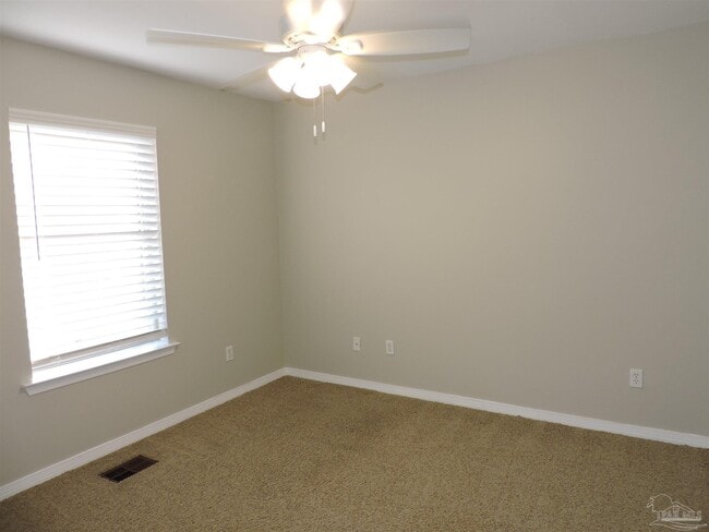 Building Photo - 6423 Lake Charlene Ln