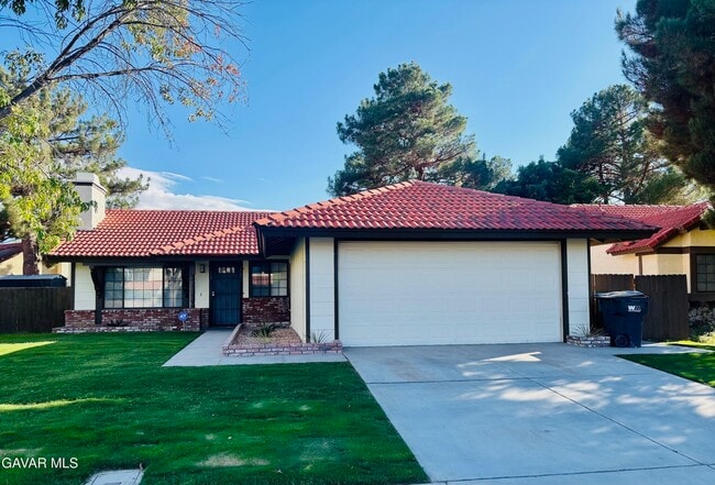 Primary Photo - 2730 E Ave K4
