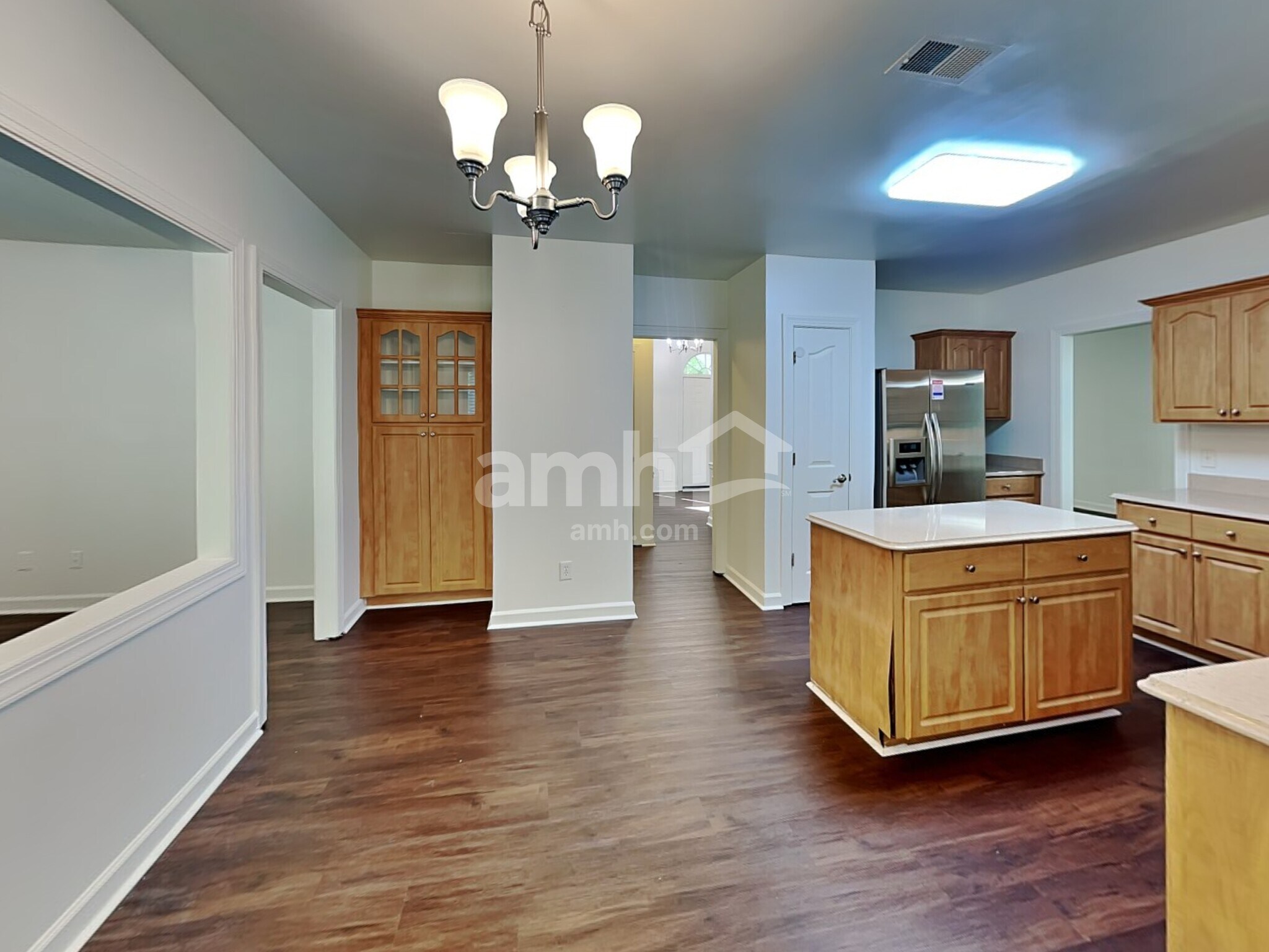 Building Photo - 5802 Swanston Dr