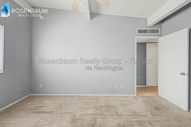 Building Photo - 2525 N Alvernon Way
