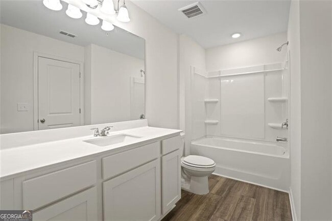 Building Photo - 541 Magnolia Cir