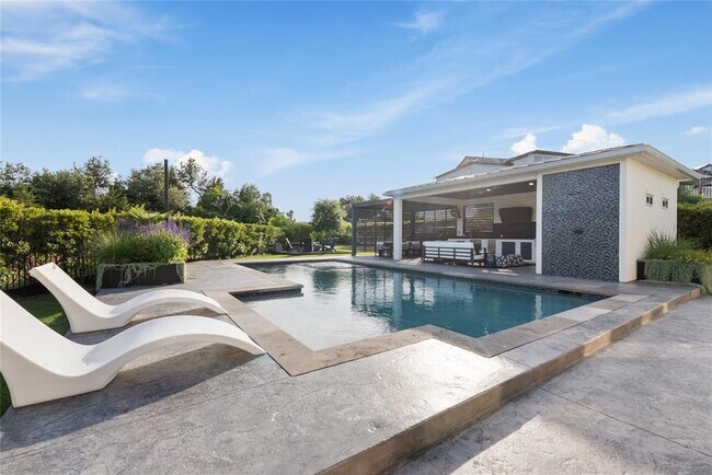 Building Photo - 716 Crestone Stream Dr