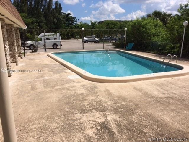 Building Photo - 7847 Miller Dr
