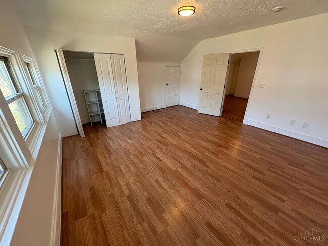 Building Photo - 2218 Highland Ave