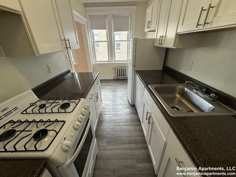 Building Photo - 1161 Boylston St