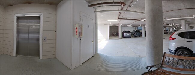 Building Photo - 12800 Melville Dr