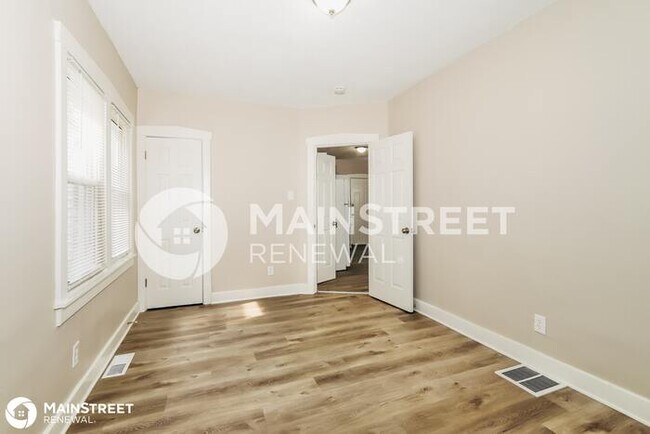 Building Photo - 1719 W Hill St, Louisville, KY 40210