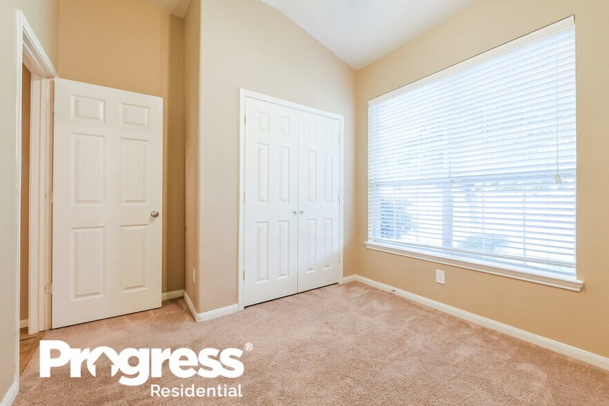 Building Photo - 15538 Anton Dr