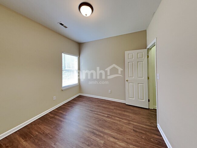 Building Photo - 116 Brewster Ct