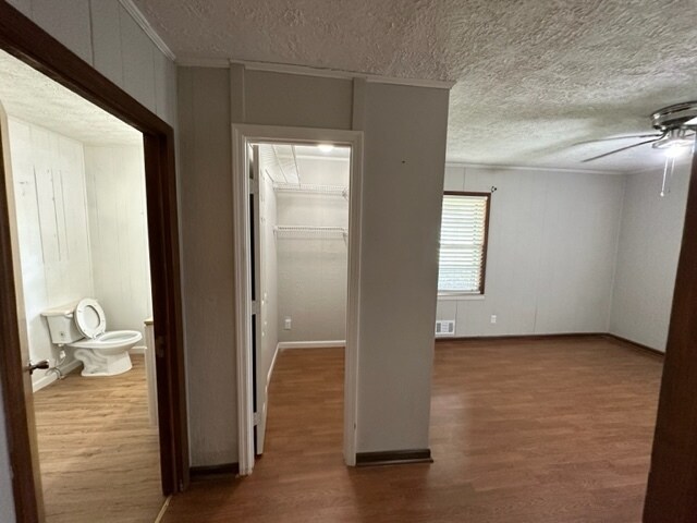 Building Photo - 4545 Hendrix Dr