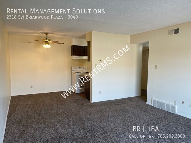 Building Photo - 2318 SW Briarwood Plaza