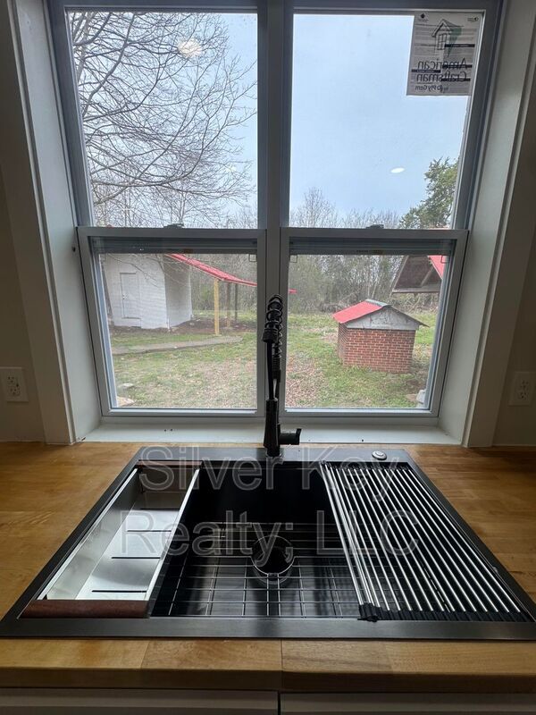 Building Photo - 3663 Sweetwater Vonore Rd