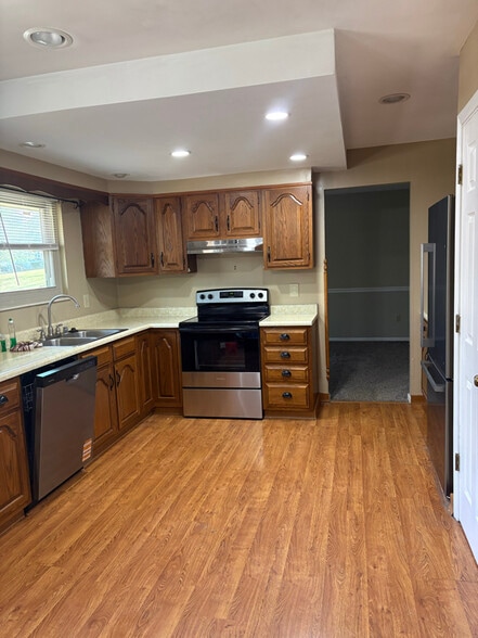 Building Photo - 3049 Magnolia Ct