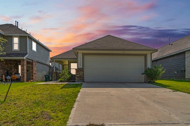 Building Photo - 13522 Luke Pr Ct