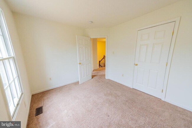 Building Photo - 5565 April Journey