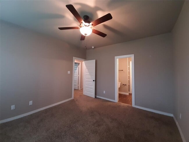 Building Photo - 25563 Starling Ln