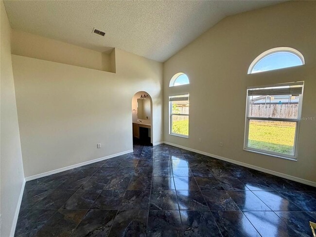 Building Photo - 809 Brightview Dr