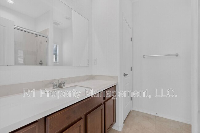 Building Photo - 280 Prism Ave SW