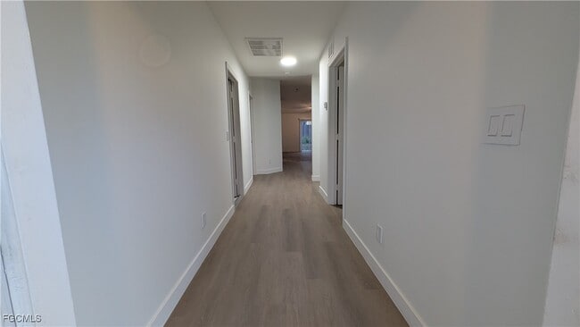 Building Photo - 5114 27th St SW